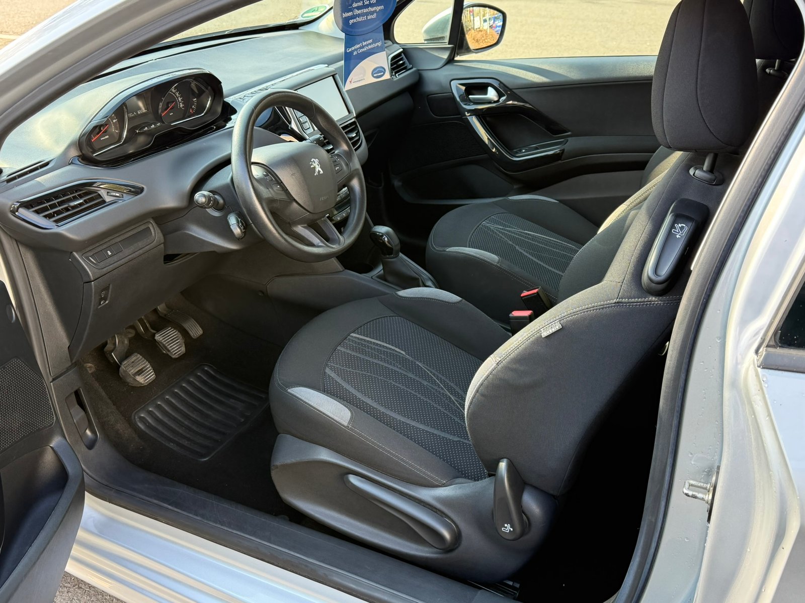 Peugeot 208 Active *KLIMA *8FACH *TÜV NEU