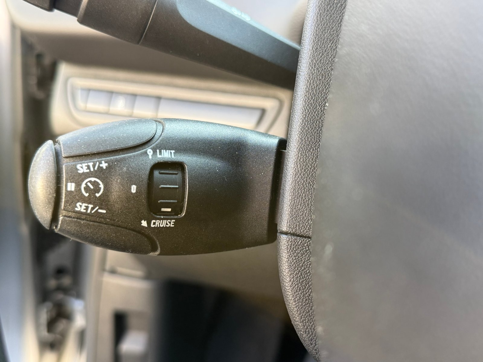 Peugeot 208 Active *KLIMA *8FACH *TÜV NEU