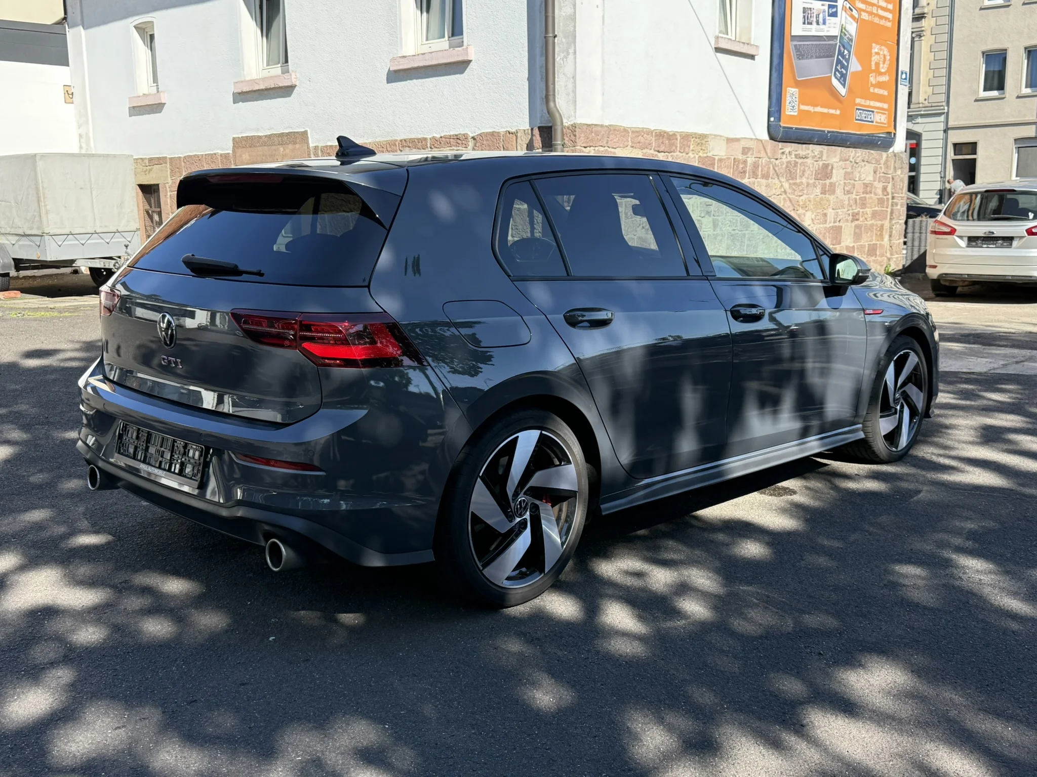 Volkswagen Golf VIII Lim. GTI *HEAD-UP *8x ALU *LENKRAD-HZG, Ansicht 4