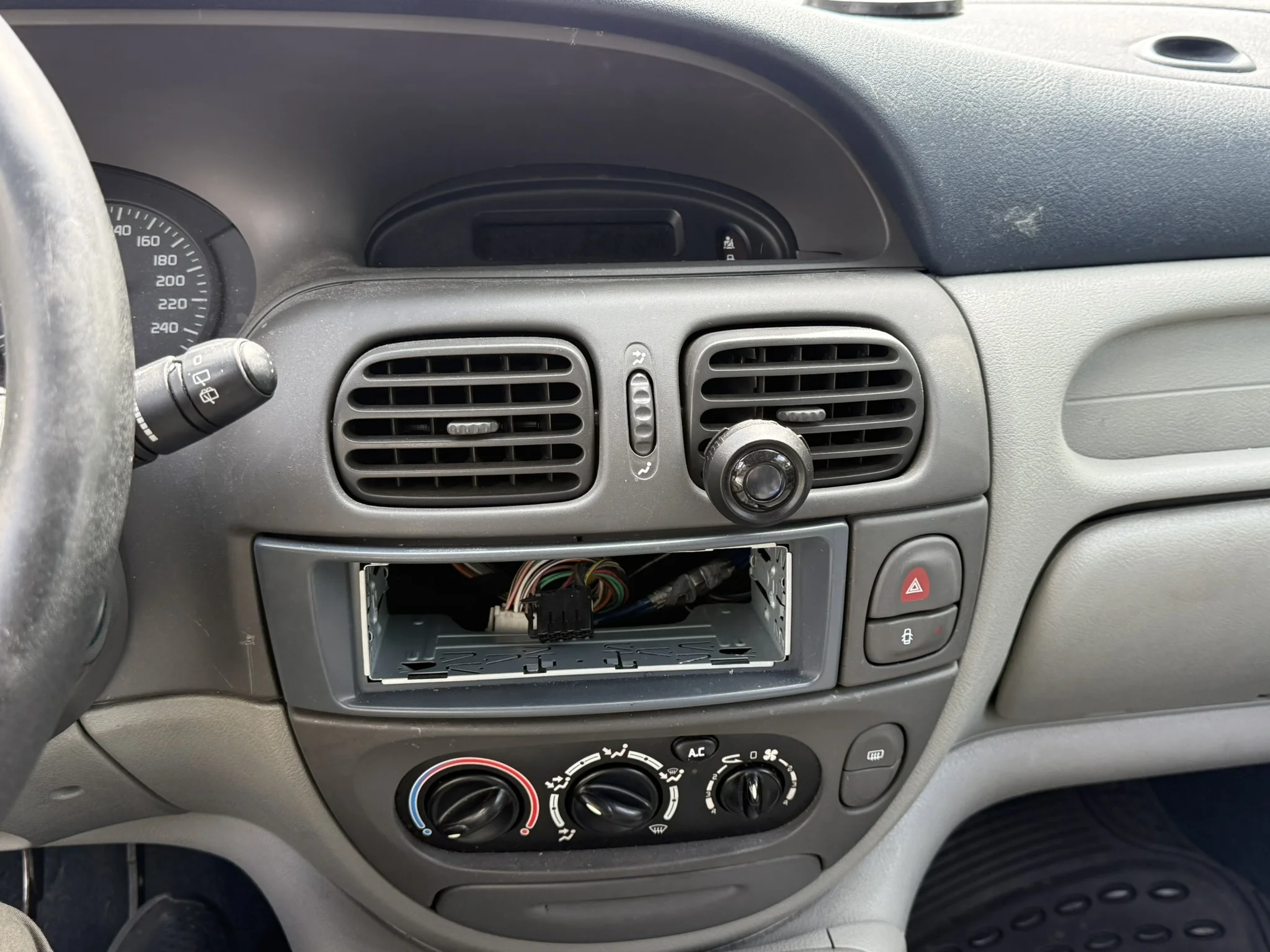 Renault Scenic 1.6 WEGFAHRSPERRE PROBLEM, Ansicht 9