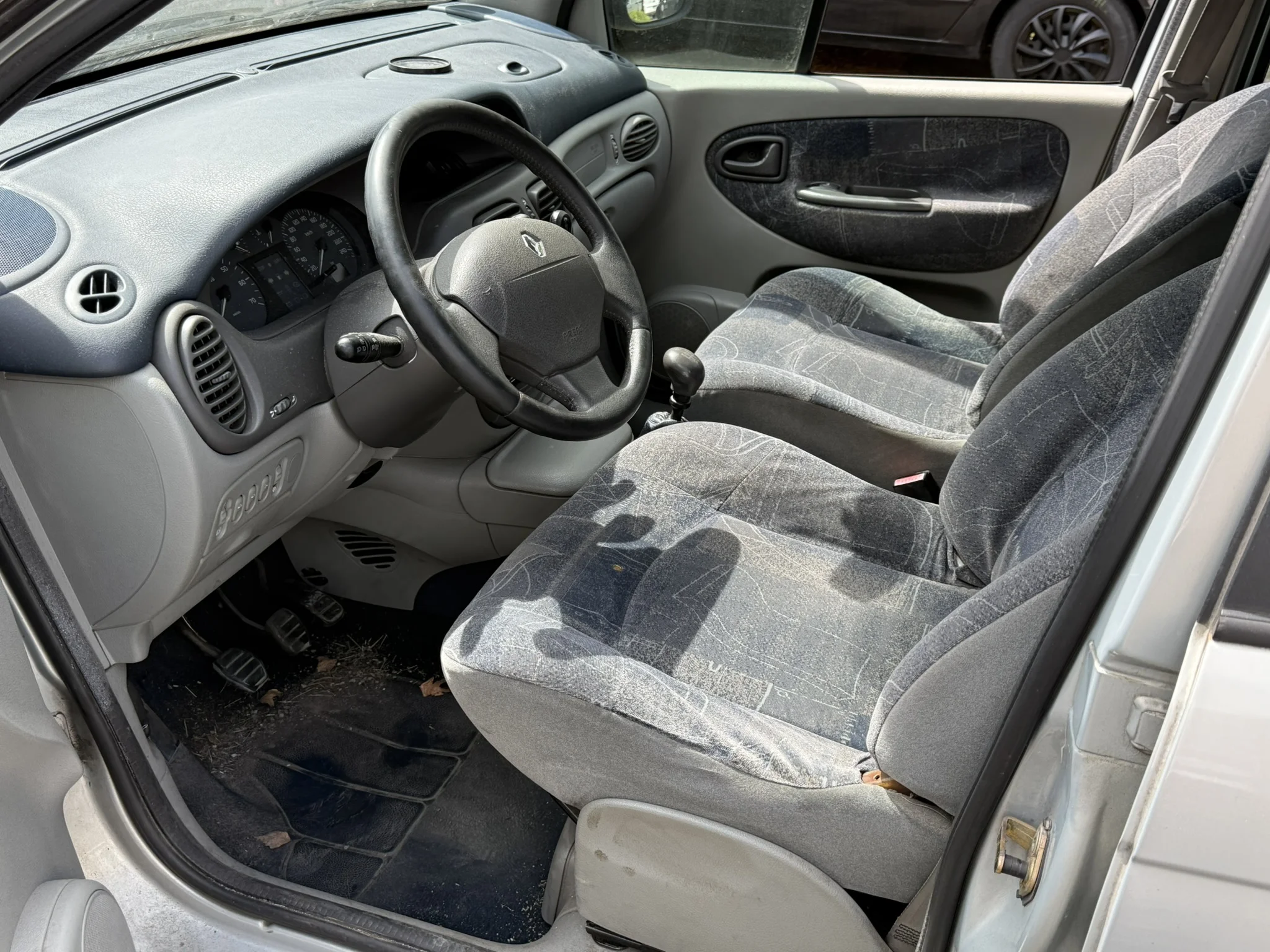 Renault Scenic 1.6 WEGFAHRSPERRE PROBLEM, Ansicht 7